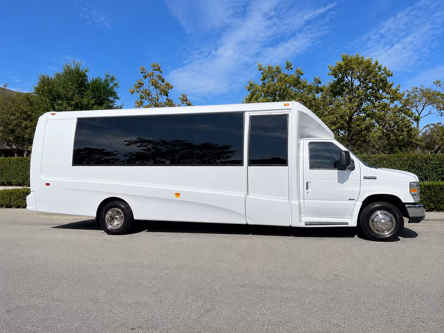 shuttle guests between downtown hotels and your ogden reception venue