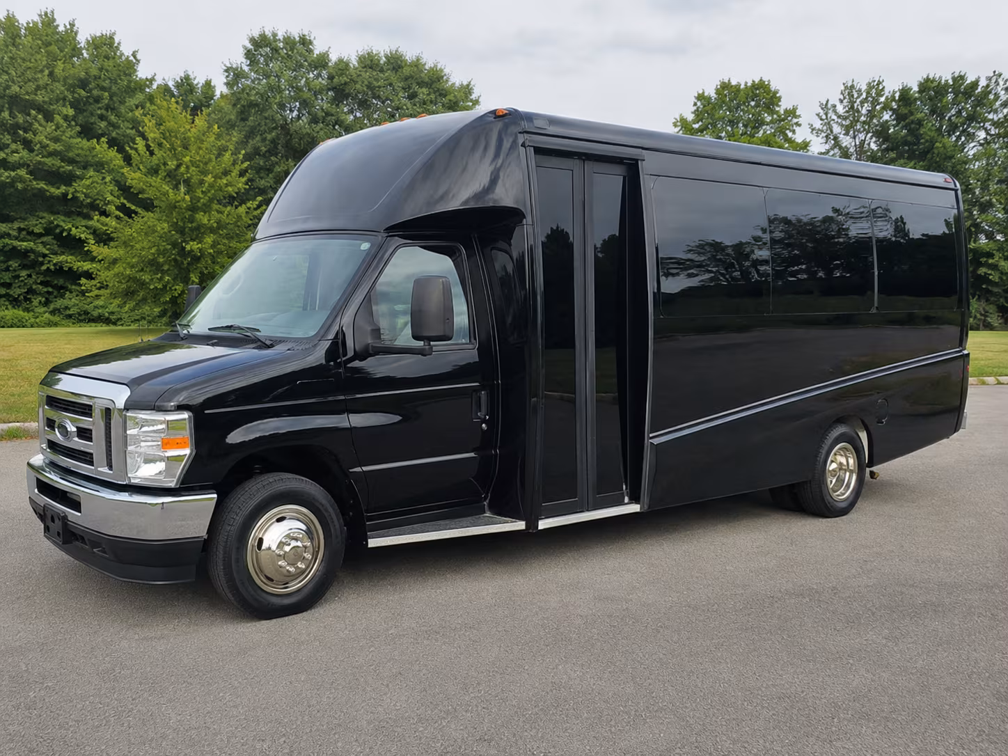 taylorsville travel on your schedule with taylorsville long distance charter bus rentals